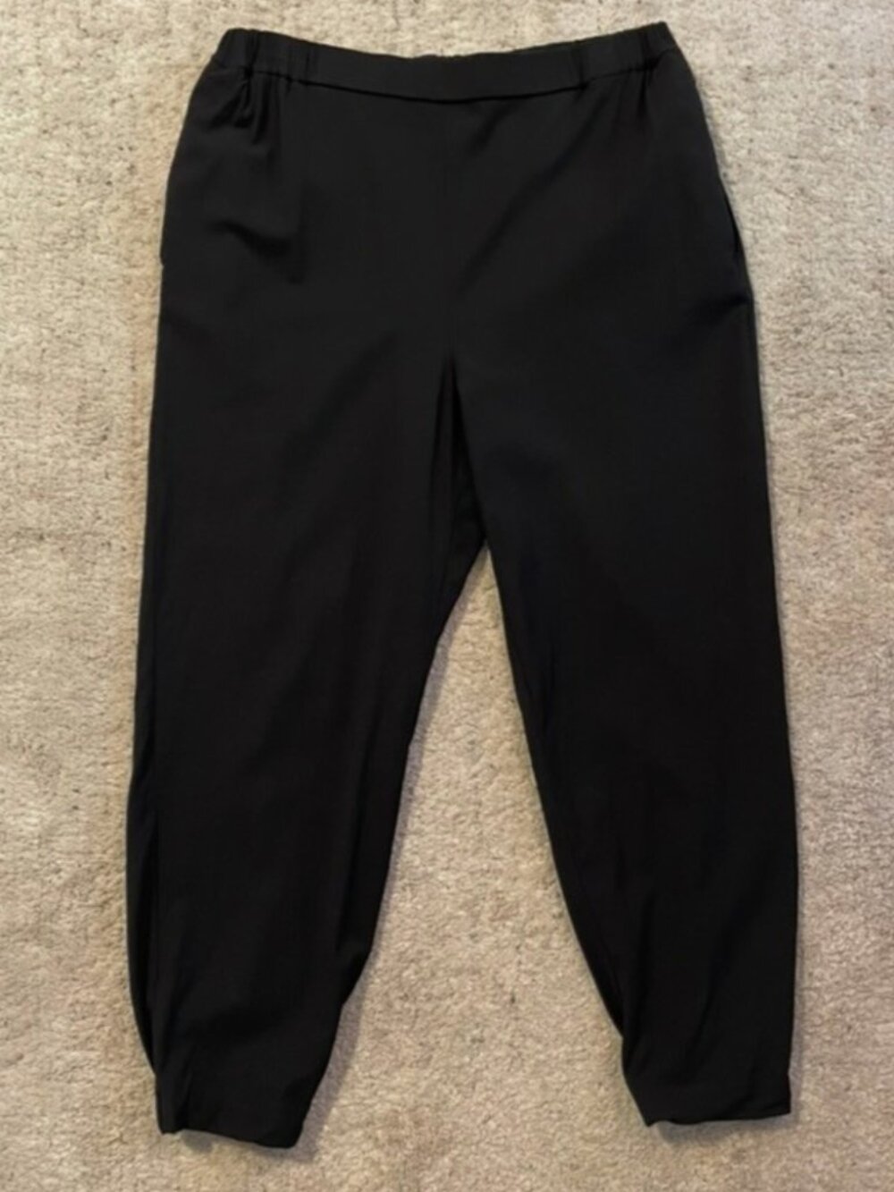 COS Pull on Tapered Jogger Pants Size 4 Black Crop Capri Casual Rayon